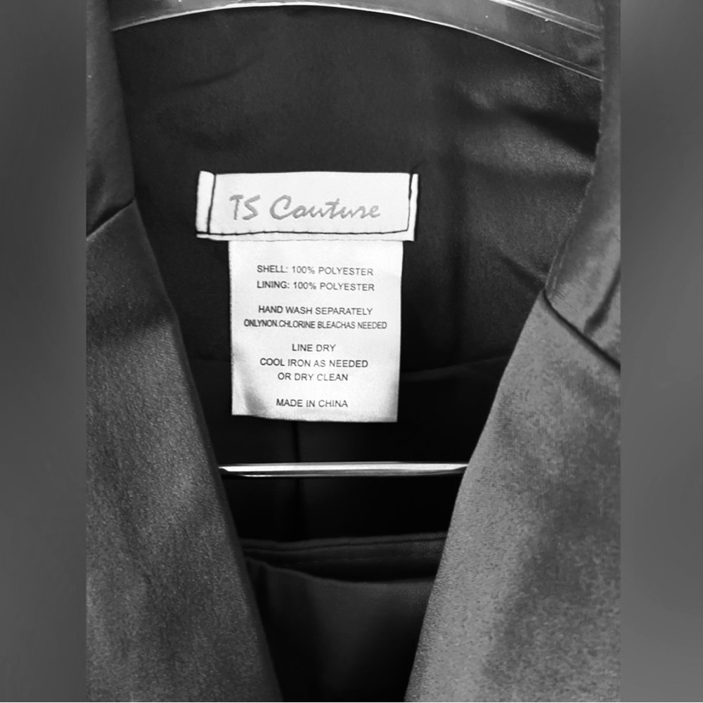 NWT TS Couture Elegant Formal Suit with Satin Lapel - Picture 5 of 9
